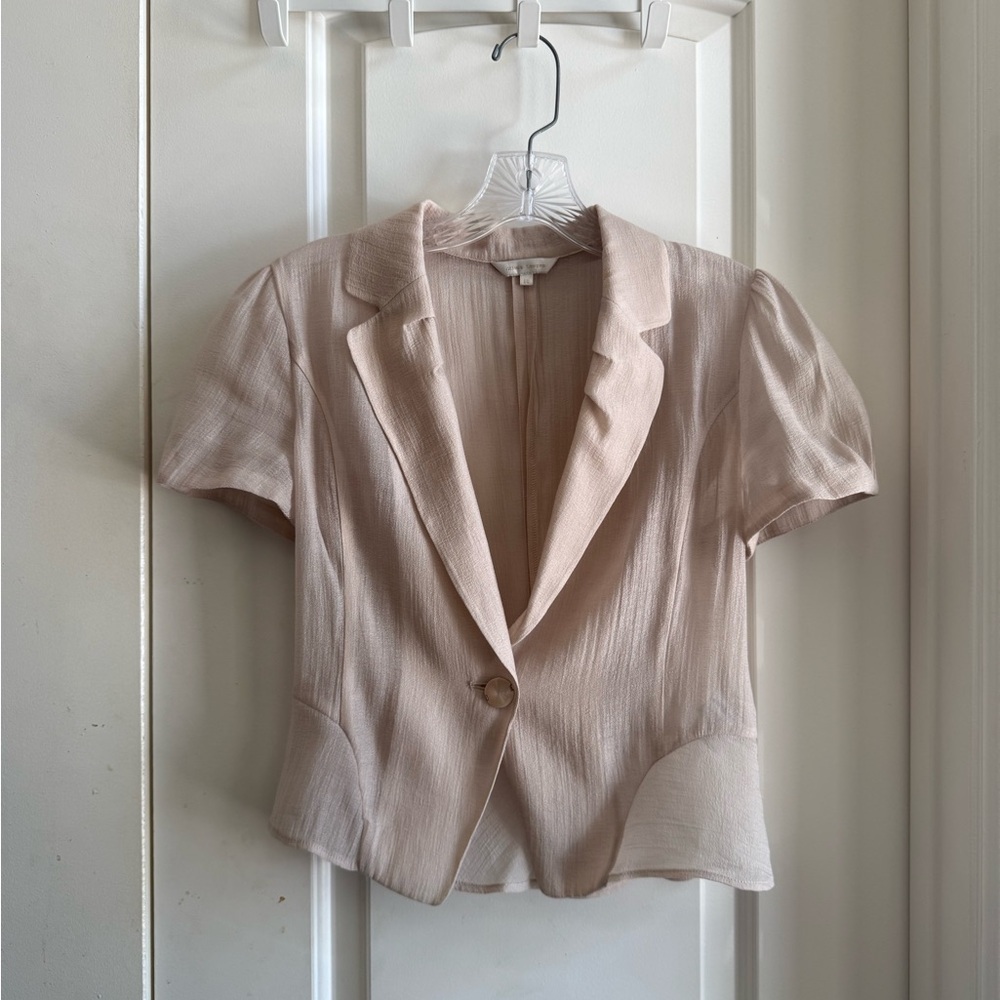 Women's Short Sleeve Blouse with Single-button closure - Light Beige